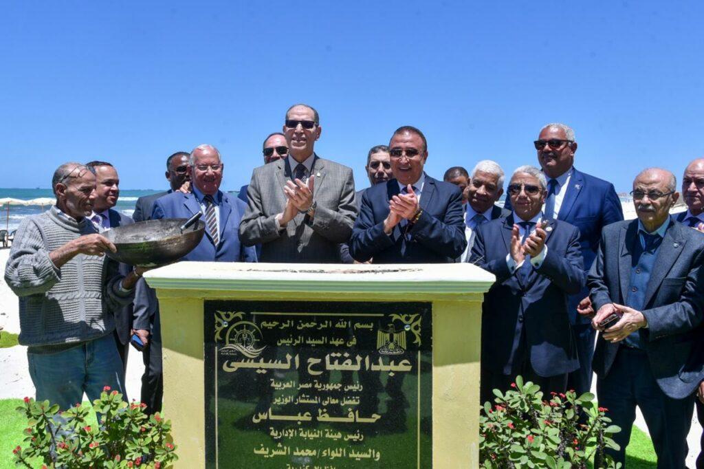 محافظ الإسكندرية يضع حجر أساس شاطئ النادي البحري لهيئة النيابة الإدارية