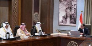 رئيس الوزراء يبحث مع مسئولين سعوديين عقد شراكات استثمارية جديدة