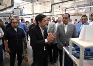 رئيس الوزراء يتفقد مصنع شركة إيميسا دينيم لصناعة الملابس الجاهزة في بني سويف (صور)