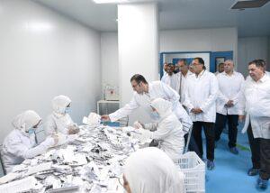 باستثمارات 50 مليون دولار..رئيس الوزراء يتفقد مصنع «كرمان السوري» للصناعات الدوائية