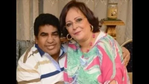 أحمد عدوية يتلقى العزاء في وفاة زوجته بالمعادي السبت