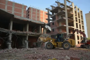 محافظ بورسعيد يصدر قرارا بقيمة التصالح في مخالفات البناء (مستند)