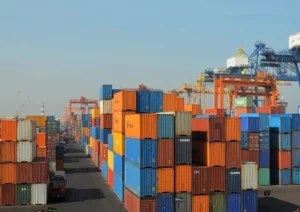 تعليمات جديدة من قطاع النقل البحري بشأن قيد البضائع المهمل بالموانئ المصرية