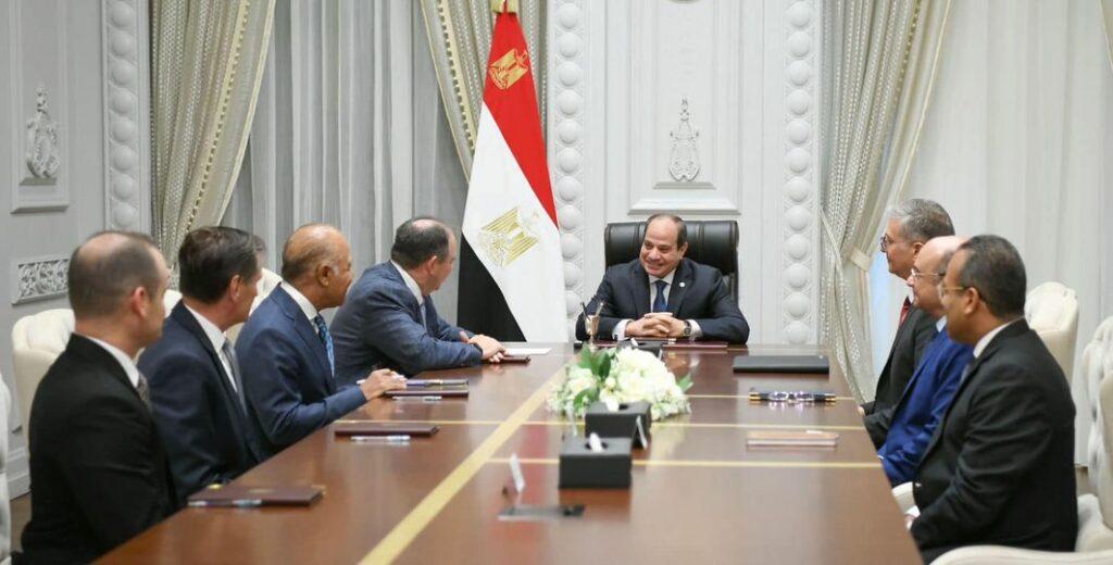 السيسي يثمن خطط «أباتشي» الأمريكية لتوسيع أعمالها في مصر