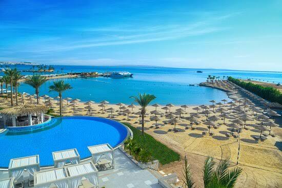 مؤشرات إيجابية عن مستوى الخدمات السياحية بالمنشآت الفندقية في مصر خلال الربع الأول من العام الجاري