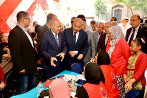 أسمنت حلوان تنفذ قافلة طبية لذوي الإعاقة ومحافظ القاهرة يؤكد أهمية دور القطاع الخاص