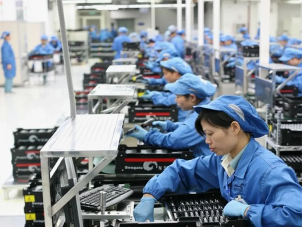 أرباح الشركات الصناعية الكبرى في الصين تسجل 493 مليار دولار خلال النصف الأول