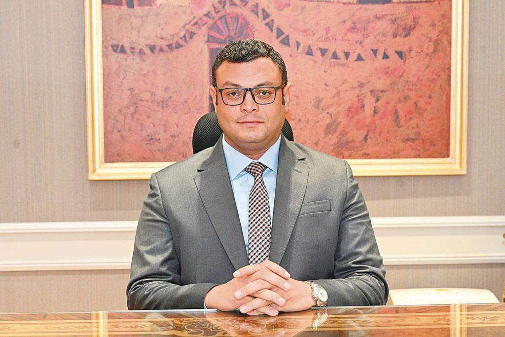 وزير الإسكان يبحث مع ممثلى «مطورى القاهرة الجديدة» دعم الشركات الصغيرة والمتوسطة
