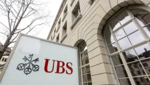 بنك UBS يحذر من خطط الحكومة التي تضر بمركز سويسرا المالي