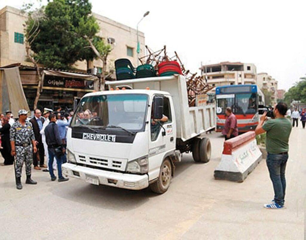 مجلس مدينة مطروح يحرر 743 محضرًا ضد «الجائلين» بالكورنيش