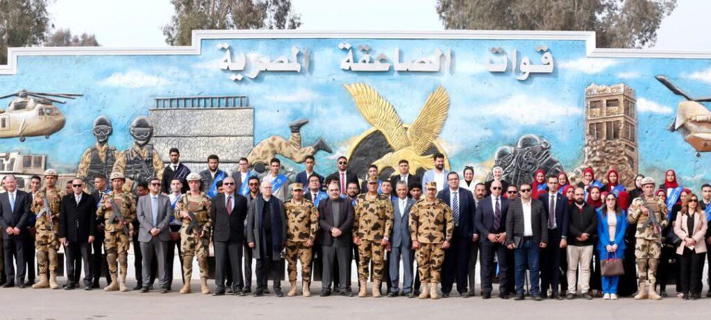 القوات المسلحة تنظم زيارة لوفد من الإعلاميين وطلبة الجامعات لقيادة قوات الصاعقة (صور)