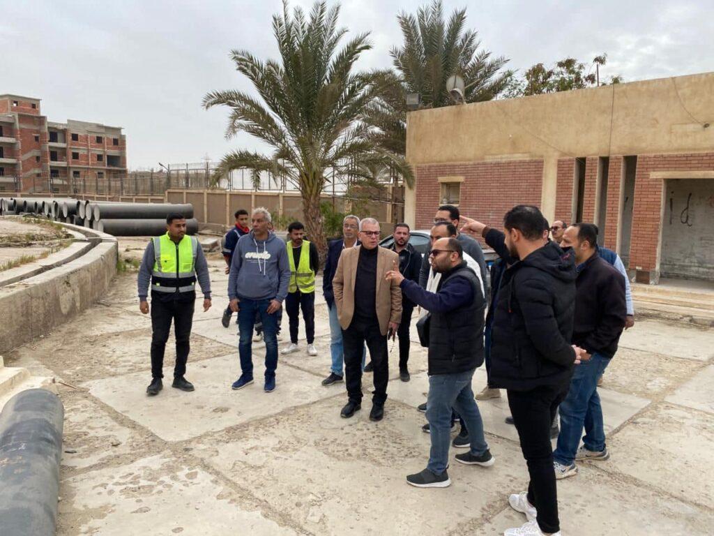 مسئولو «الإسكان» يتفقدون مشروعات المرافق ومحطات رفع مياه الشرب ومعالجة الصرف الصحي بمدينة 15 مايو