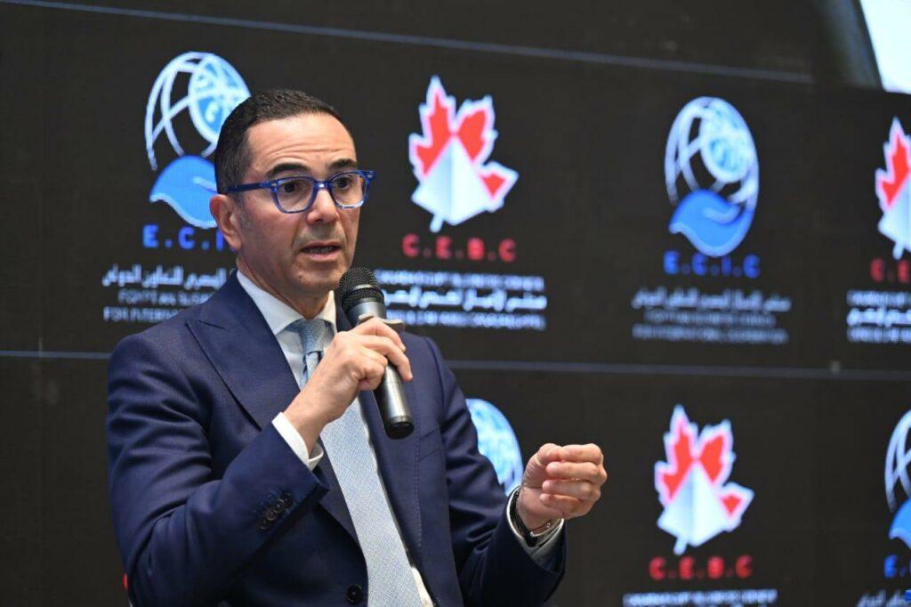حسن الخطيب: نعمل على خلق مناخ أكثر تنافسية وجاذبية للاستثمارات المحلية والأجنبية