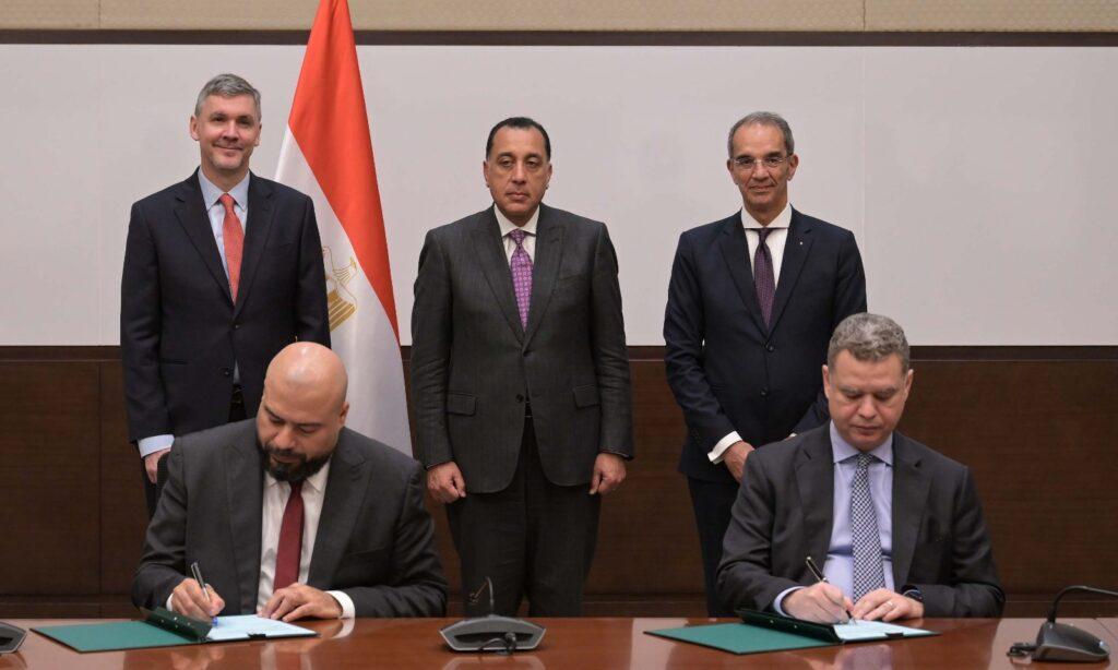 الأكبر بتاريخ صناعة التعهيد في مصر.. مدبولي يشهد توقيع مذكرة لتوسيع عمليات «كونسنتركس» باستثمارات مليار دولار  