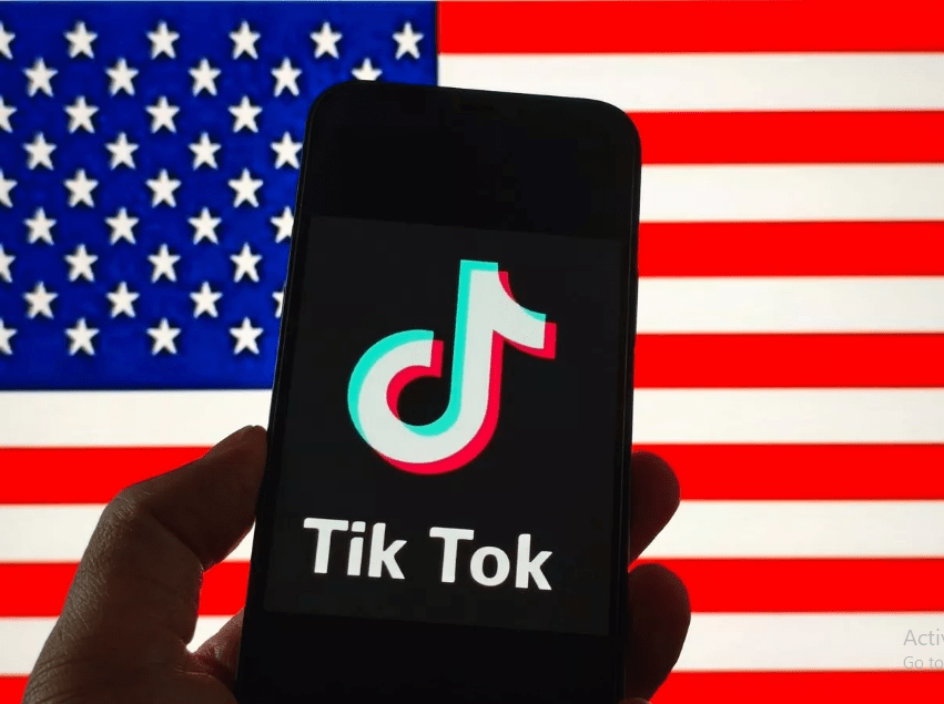 مستخدمو TikTok يتحولون إلى «Rednote» بعد حظر التطبيق في الولايات المتحدة