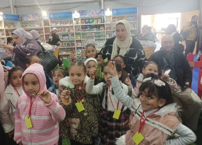 «التضامن» تنظم رحلات لأبناء الحضانات إلى معرض القاهرة الدولي للكتاب