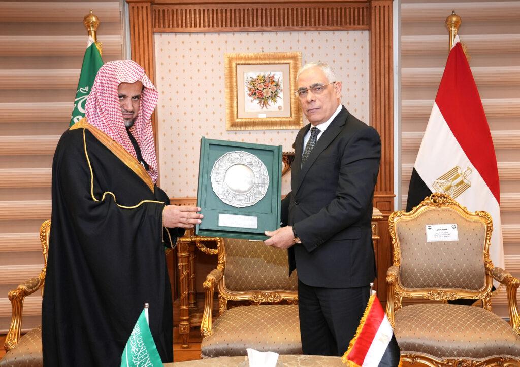 النائب العام ونظيره السعودي يبحثان تبادل الخبرات وآليات التعاون