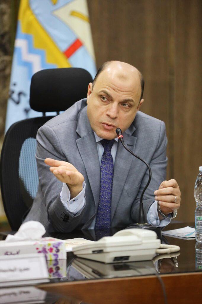 محافظ كفر الشيخ يستعرض مع رئيس مجلس إدارة شركة شمال الدلتا موقف مشروعات الكهرباء