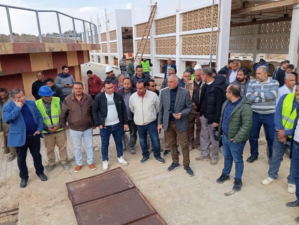 مسئولو «الإسكان» يتفقدون مشروعات محطات الصرف الصحي بـ«15 مايو»