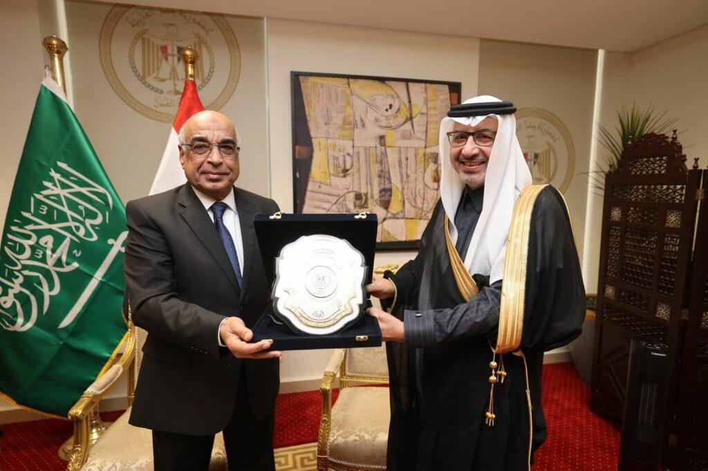 وزير العدل يستقبل النائب العام السعودي (صور)