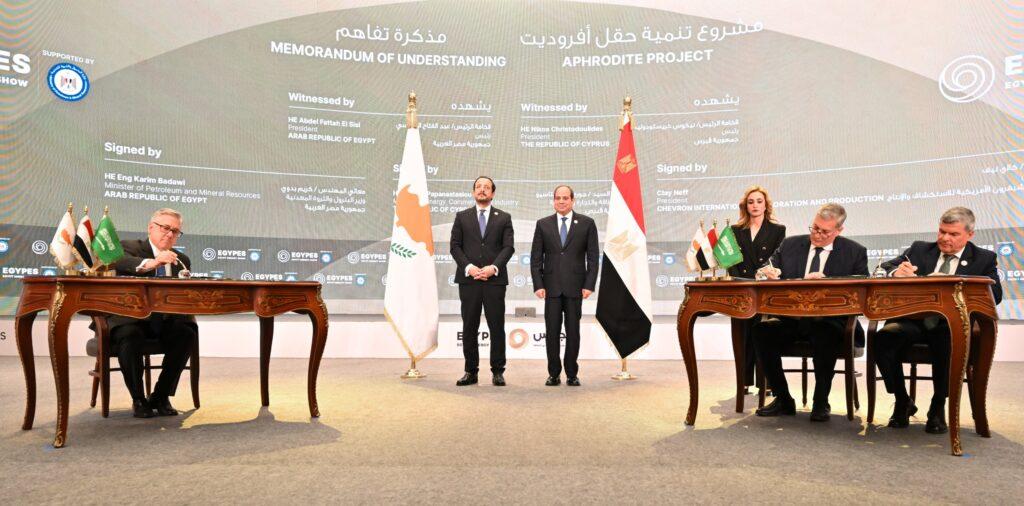 بالتعاون مع «شيفرون».. مصر تُوقع اتفاقيتين لبدء تنمية الاكتشافات القبرصية للغاز عبر البنية التحتية المحلية