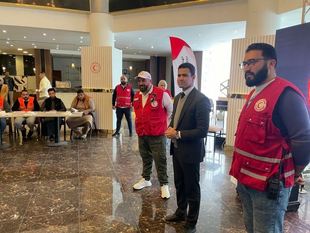 نائب محافظ مطروح يتفقد أعمال الدورة التدريبية لمتطوعى الهلال الأحمر