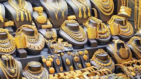 أسعار الذهب في مصر تقفز 60 جنيهًا.. وعيار 21 يلامس أعلى مستوى بتاريخه