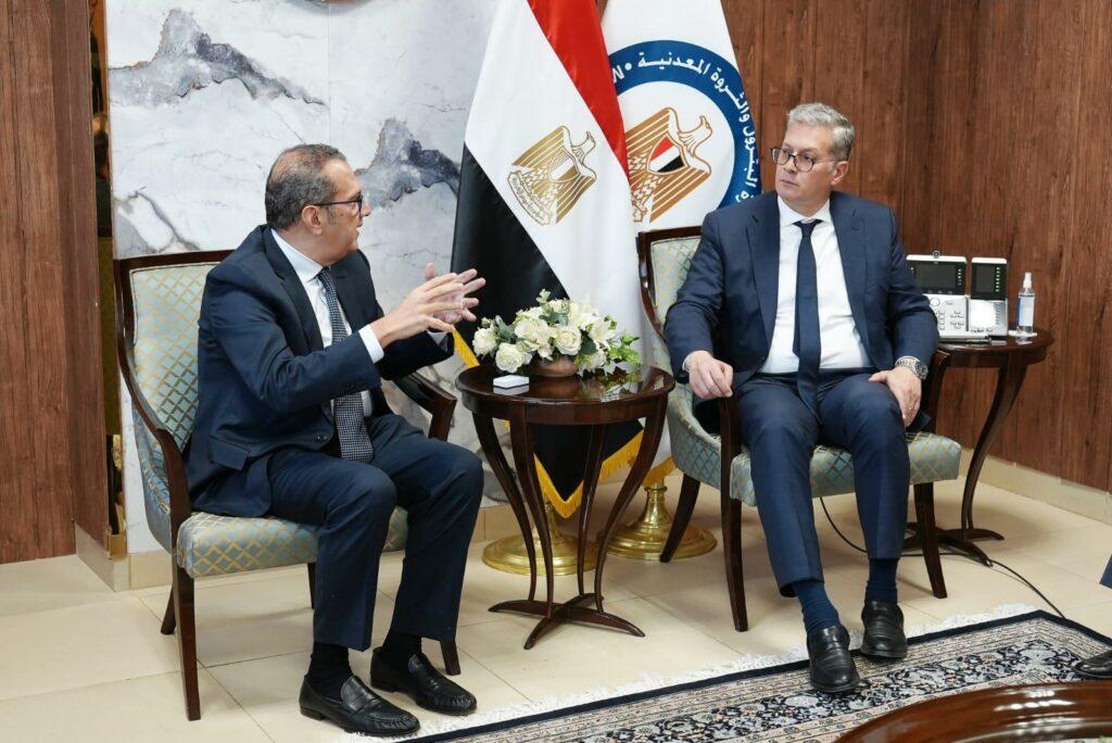 وزير البترول يبحث مع مسئولي «أديس» مشروعات حفر الآبار الاستكشافية الجديدة بأبو رديس