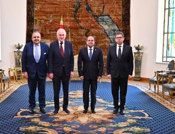 السيسي لرئيس الكونجرس اليهودي العالمي: نعد خطة متكاملة لإعادة إعمار غزة