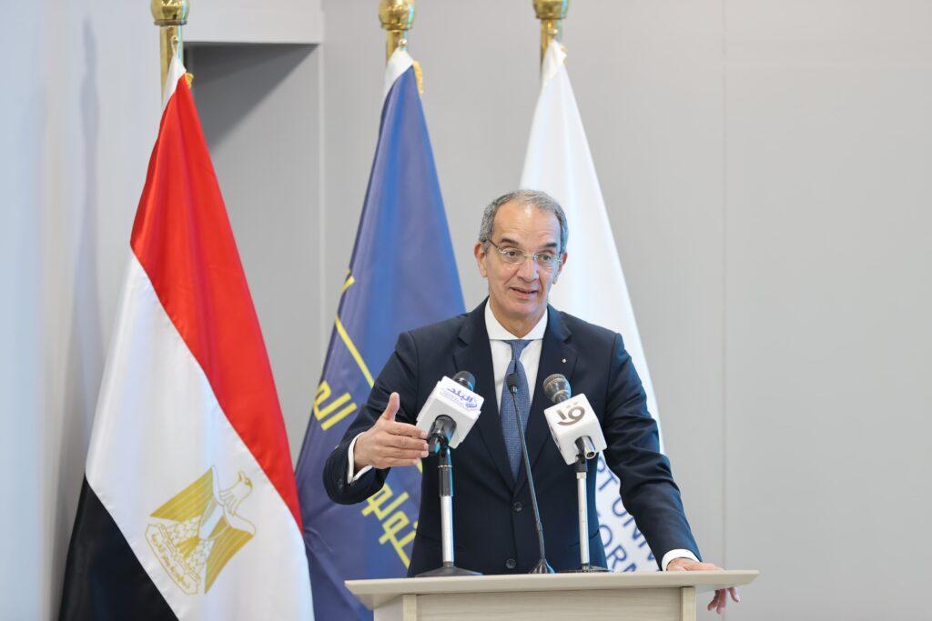 وزير الاتصالات: حريصون على توظيف التكنولوجيات الحديثة فى إحداث أثر تنموى إيجابى بالمجتمع