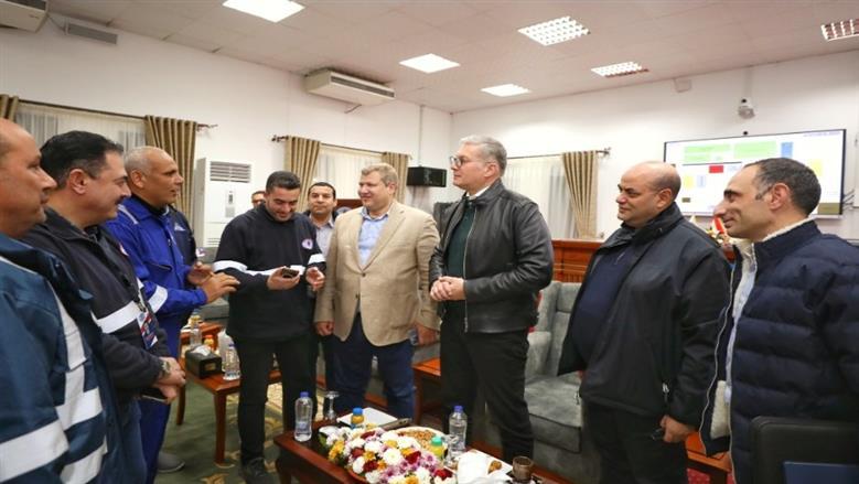وزير البترول يشارك العاملين الإفطار الرمضاني بحقول «خالدة وبدر الدين وعجيبة والحفر»