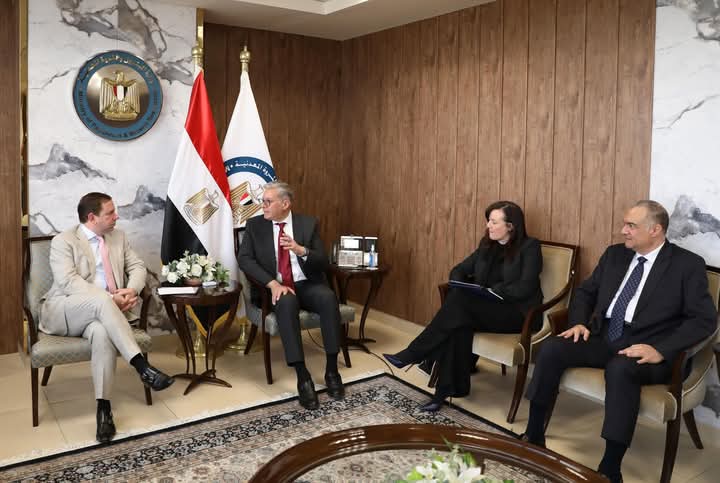 وزير البترول لرئيس «شل»: الإسراع بوضع الآبار الجديدة على خريطة إنتاج الغاز لدعم السوق المحلية وتقليل فاتورة الإستيراد