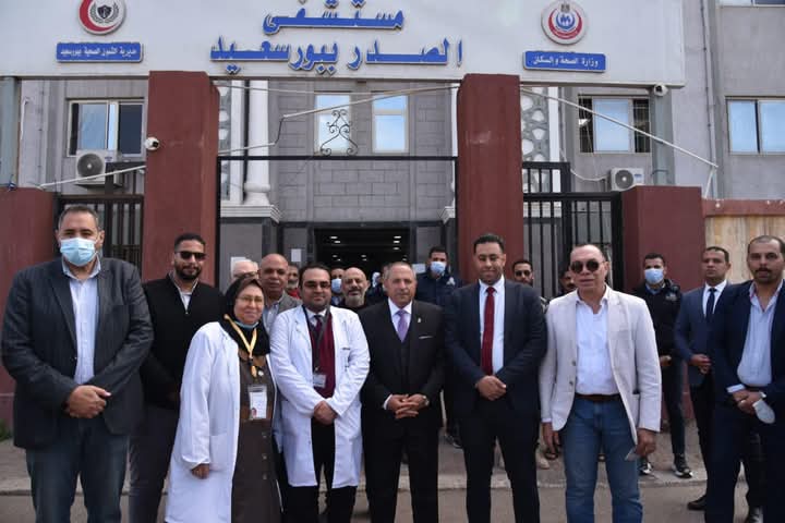 محافظ بورسعيد يتفقد مستشفى الصدر ويوجه بتشغيل العناية المركزة بأعلى طاقة استيعابية