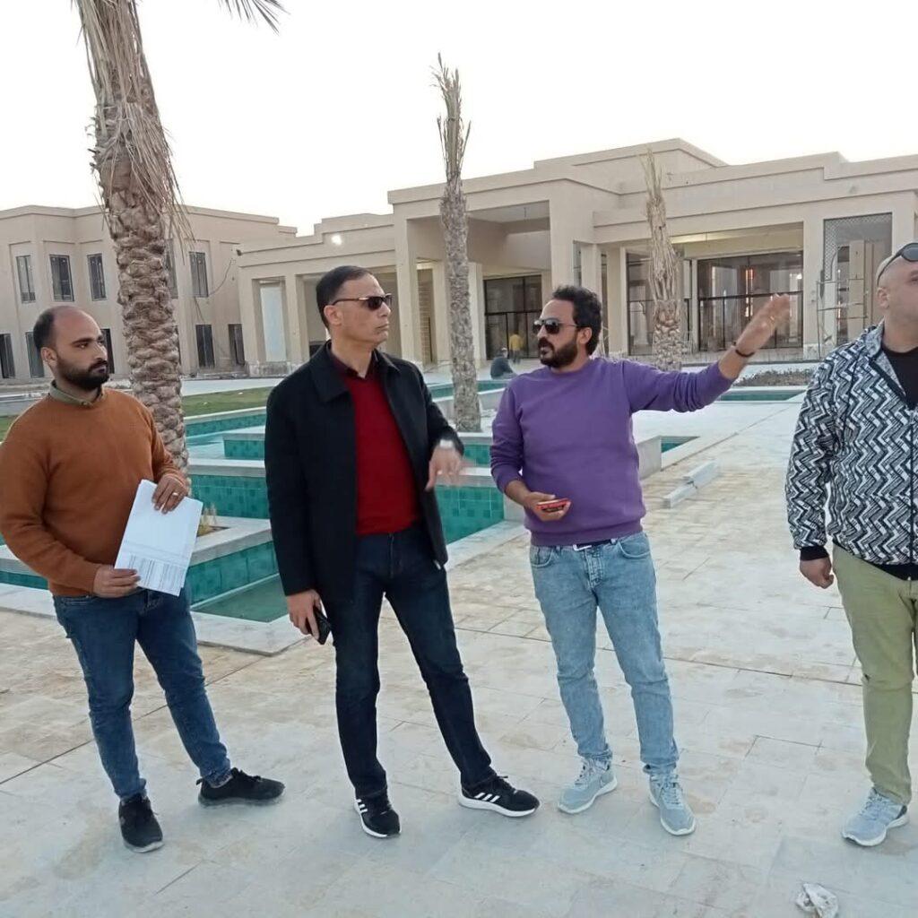 رئيس جهاز الساحل الشمالي يتابع الأعمال الجارية بقرية «ألماظة باى» السياحية