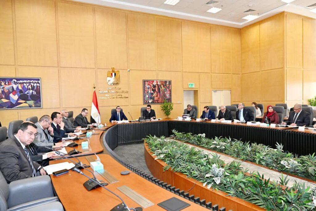 وزير الإسكان: مد فترة الإعفاء بنسبة 70% من غرامات التأخير للمستحقات المالية بالمدن الجديدة