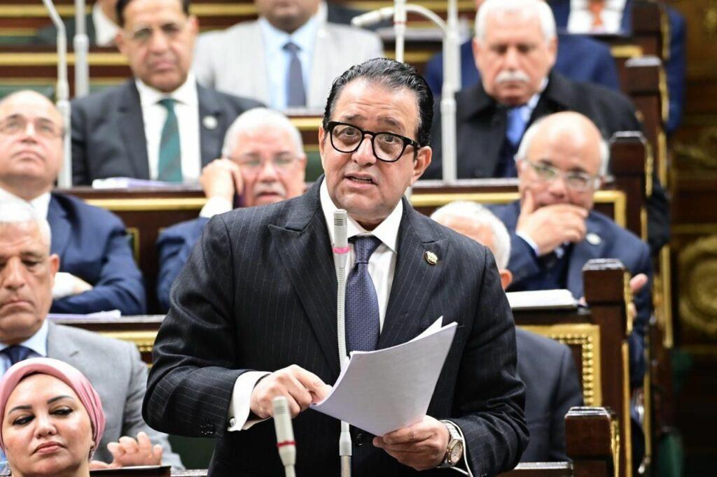 علاء عابد يطالب بالعفو الرئاسي عن الأطباء المحكوم عليهم في أخطاء غير جسيمة
