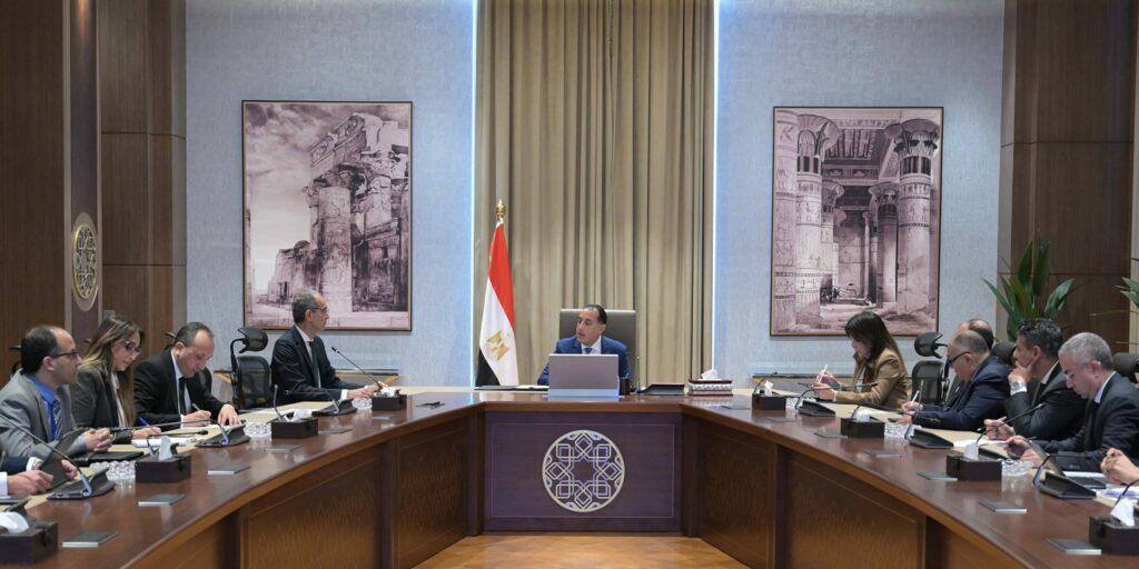 رئيس الوزراء: الدولة مهتمة بميكنة مختلف الخدمات للتيسير على المواطنين