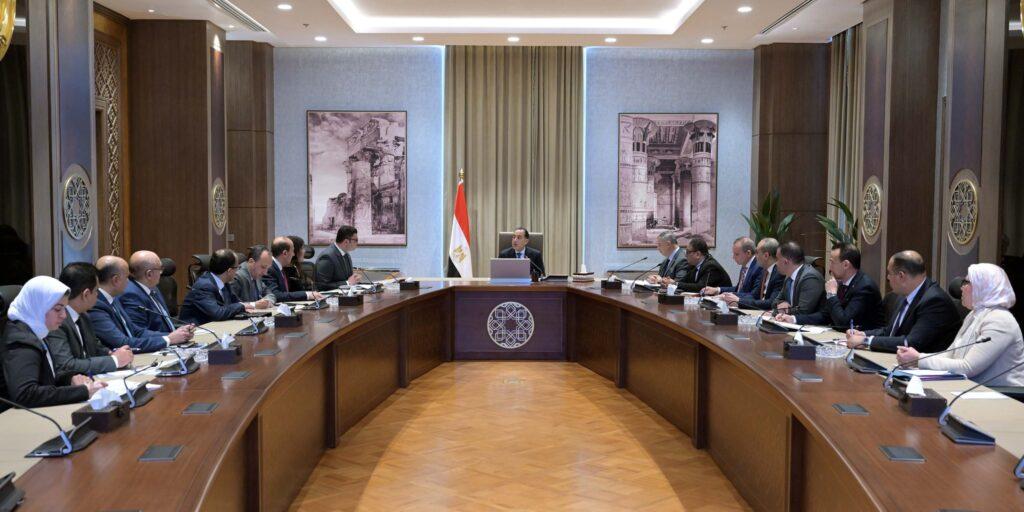 زيادة المعدات والعمالة.. رئيس الوزراء يوجه بسرعة الانتهاء من توسعة كورنيش الإسكندرية