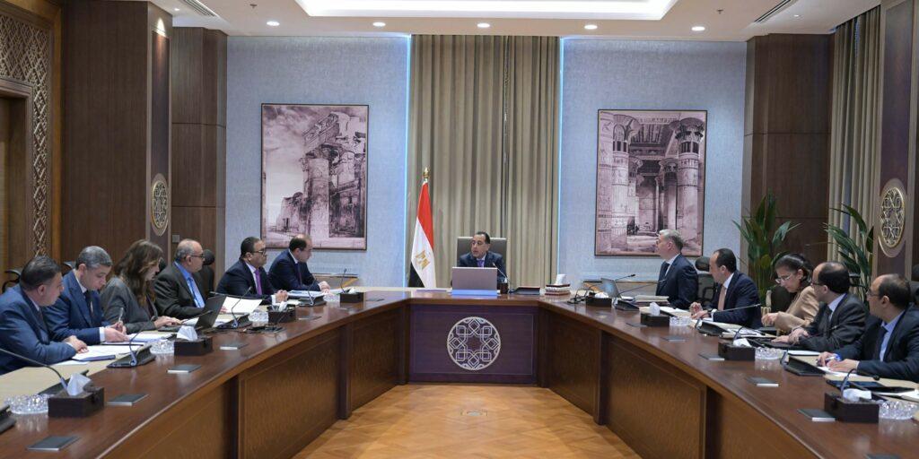 رئيس الوزراء يتابع عددًا من ملفات العمل المشتركة بين المالية والبترول والثروة المعدنية