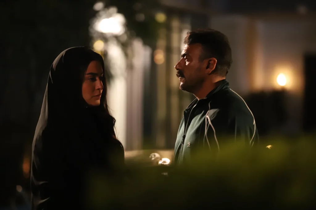مسلسل فهد البطل الحلقة 7.. حجاج عبد العظيم يفضح العوضي وشقيقته تصدم برؤيته في مكان عملها
