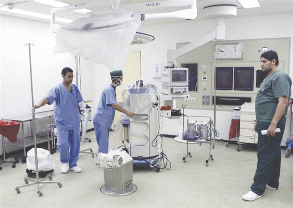 تقرير حكومى يوصى بإعادة النظر فى سياسات تمويل قطاع الصحة بـ«الثغر»
