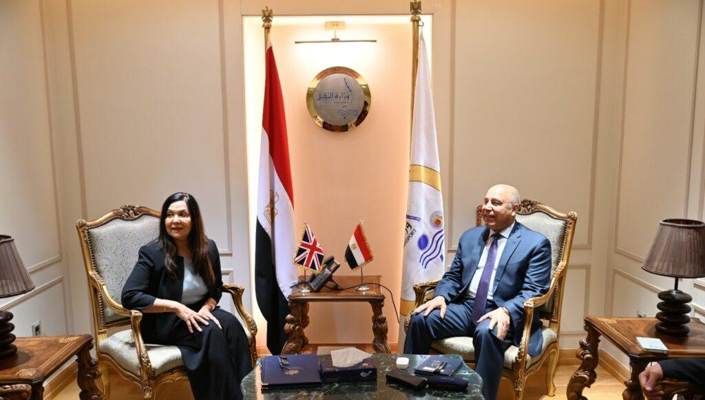 كامل الوزير يبحث مع المبعوث التجاري البريطاني زيادة الاستثمارات في الصناعات الدوائية والغذائية والهندسية