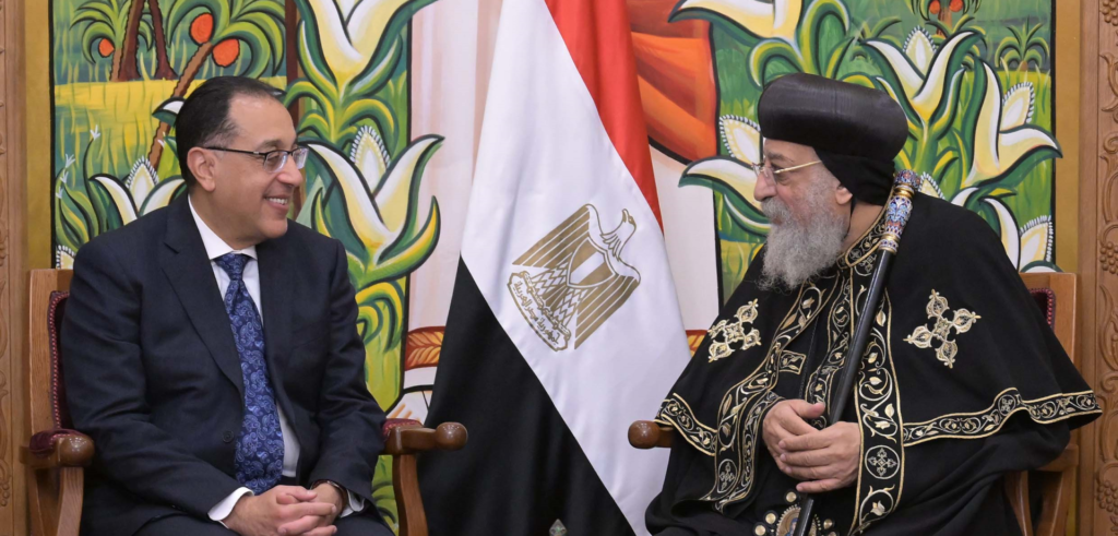 رئيس الوزراء يهنئ البابا تواضروس الثاني بعيد القيامة المجيد