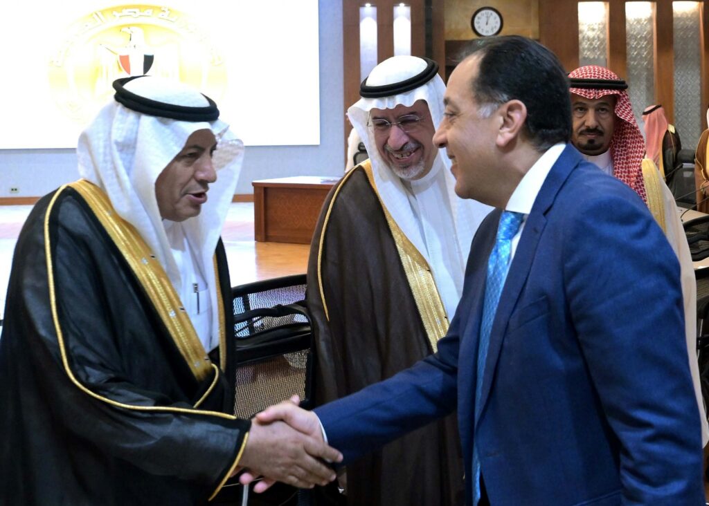 رئيس الوزراء: أي مشروع سعودي جديد سيعرض فورا للحصول على الرخصة الذهبية