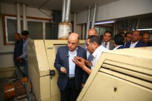 محافظ كفرالشيخ يتفقد مطحنا لإنتاج الدقيق التمويني بطاقة 385 طن يوميًا (صور)