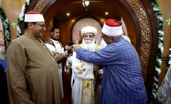 مراكز الإصلاح والتأهيل تستقبل رجال الدين المسيحي لمشاركة النزلاء احتفالية عيد القيامة (صور)