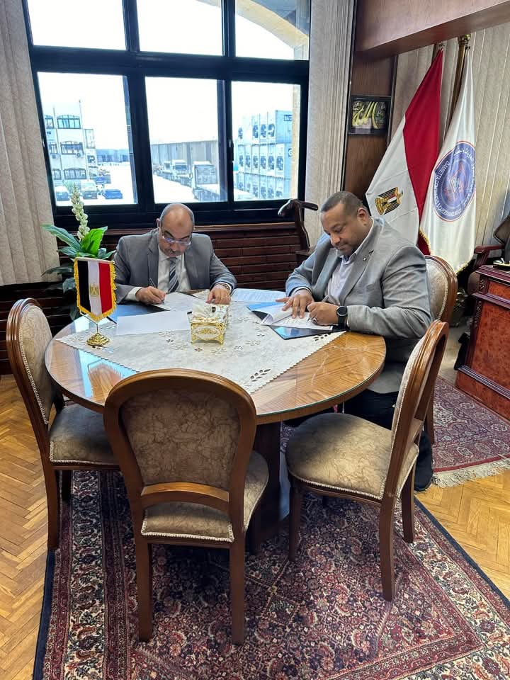 «دمياط للحاويات» تجدد التعاقد مع شركة تيدا رويال للمستودعات الجمركية