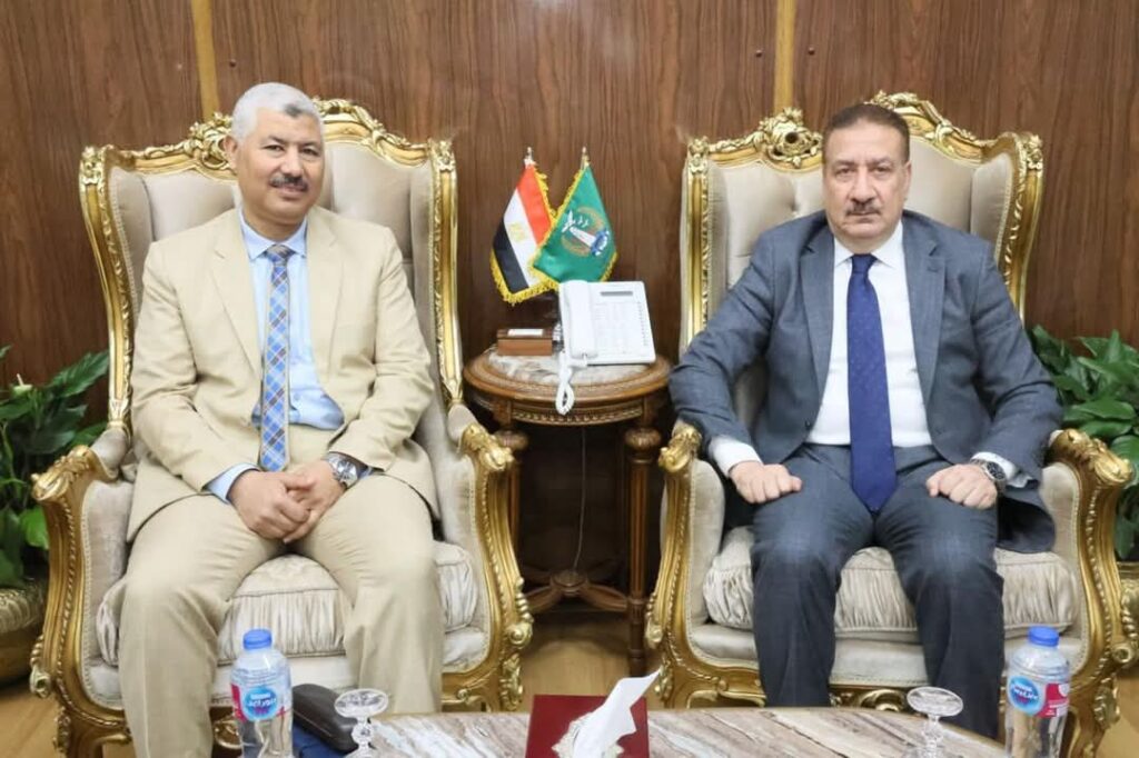 رئيس "جنوب الدلتا للكهرباء" يزور محافظ المنوفية لبحث تطوير الشبكة الكهربائية