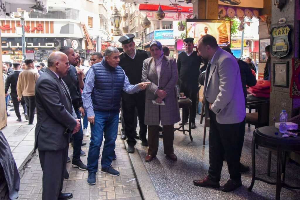 محافظ الإسكندرية يتابع تنفيذ كوبري محمد نجيب ويأمر بإزالة التعديات