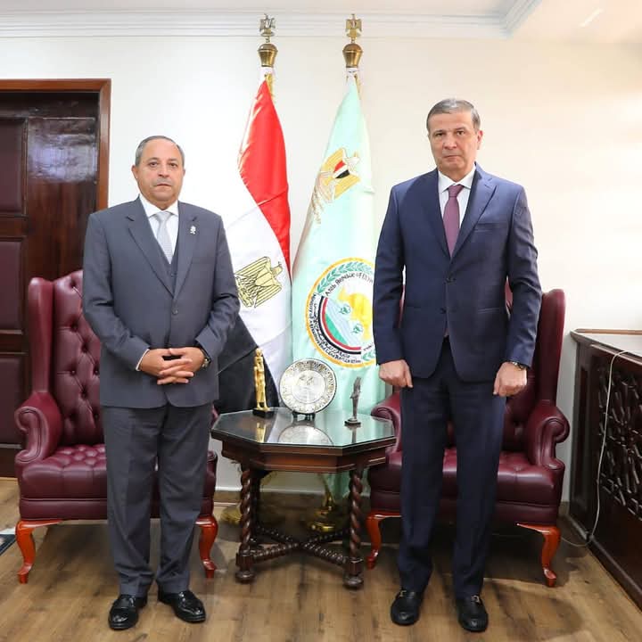 "وزير الزراعة" لمحافظ بورسعيد: قوافل بيطرية لتعزيز الخدمات الزراعية بالمحافظة